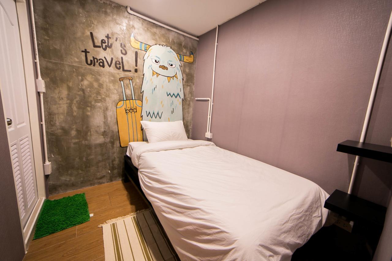 In My Bed Hostel Bangkok Szoba fotó